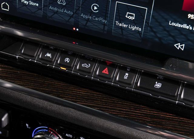 Used 2022 GMC Sierra 1500 Elevation image 13