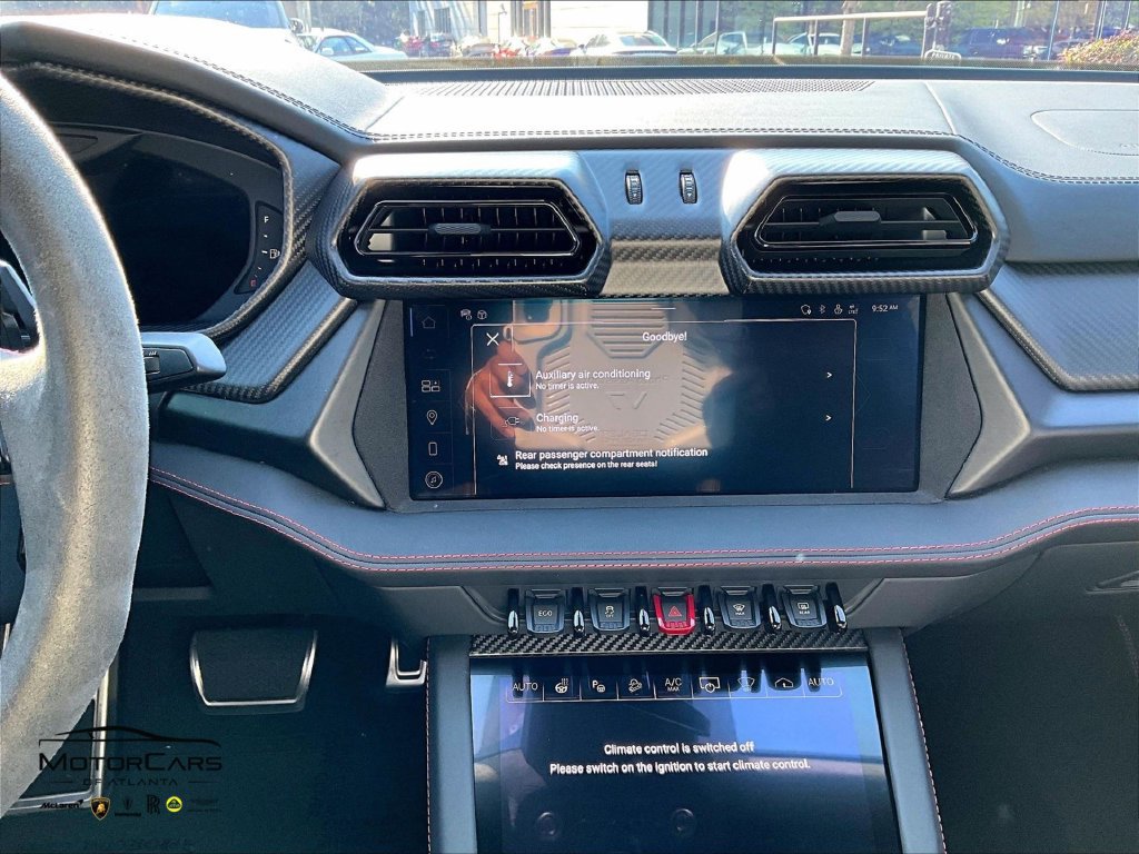 Used 2025 Lamborghini Urus Performante AWD/4WD image 8