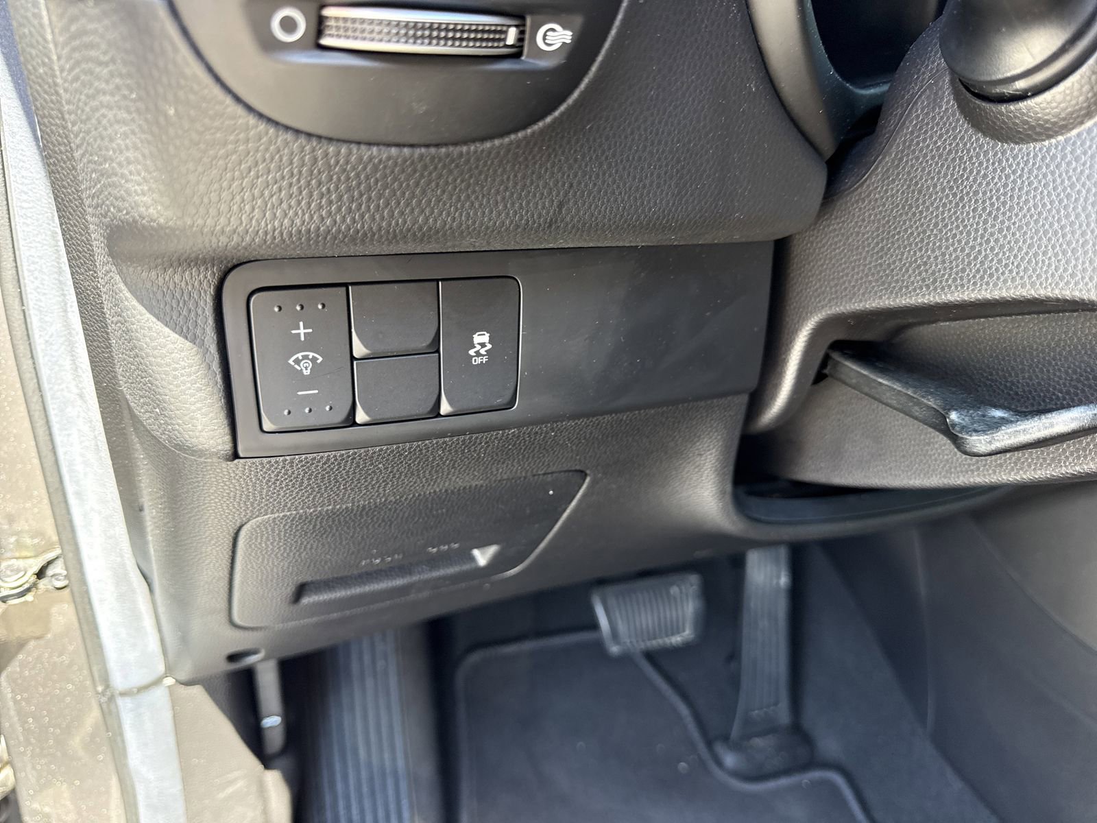 Used 2019 Kia Soul FWD image 14