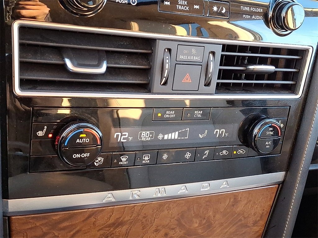 Used 2024 Nissan Armada SL w/ Captain's Chairs Package image 18
