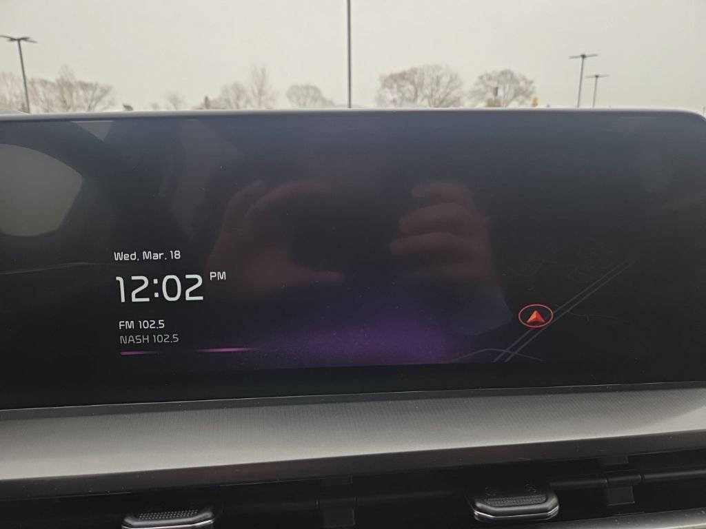 Used 2024 Kia Telluride S image 17