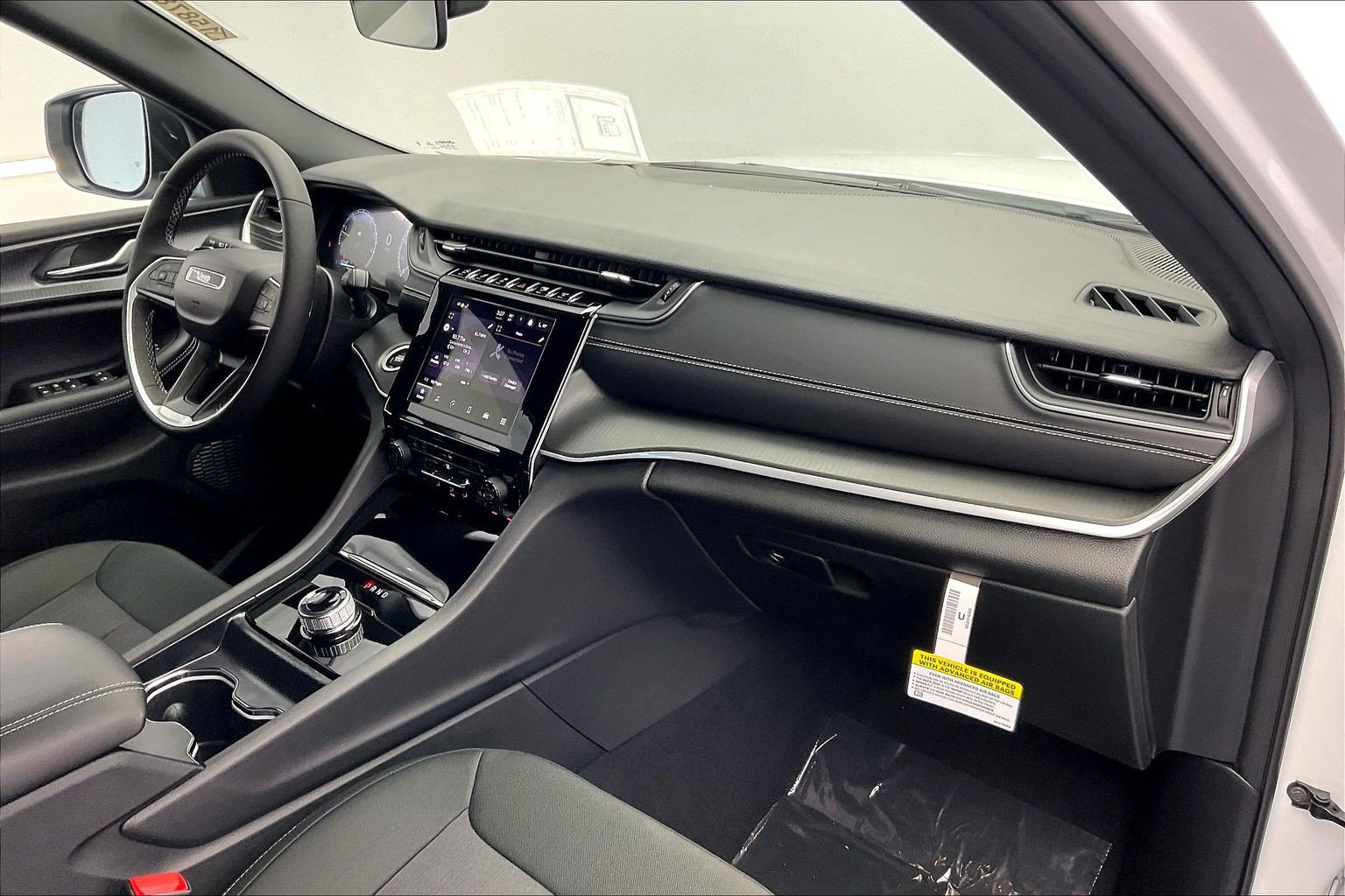 New 2026 Jeep Grand Cherokee L 4WD image 6