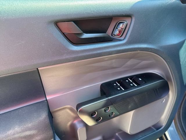 Used 2022 Ford Maverick XL FWD image 11
