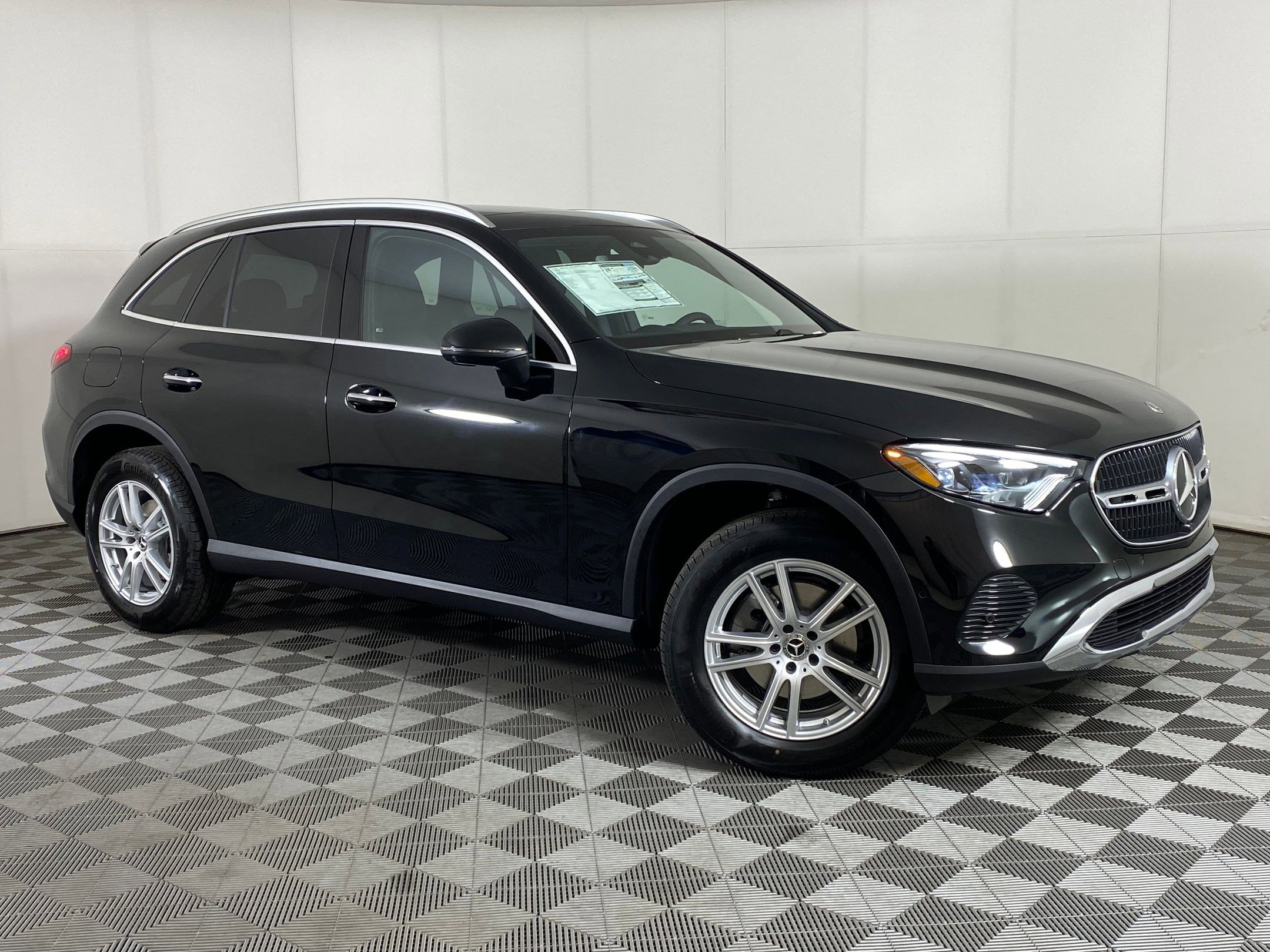 Used 2026 Mercedes-Benz GLC 300 4MATIC image 6