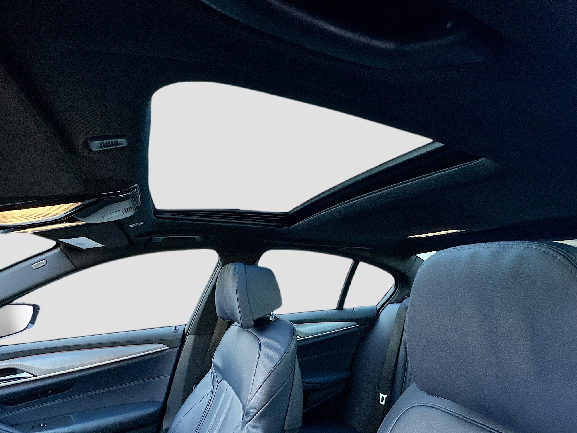 Used 2020 BMW 530i w/ M Sport Package image 23