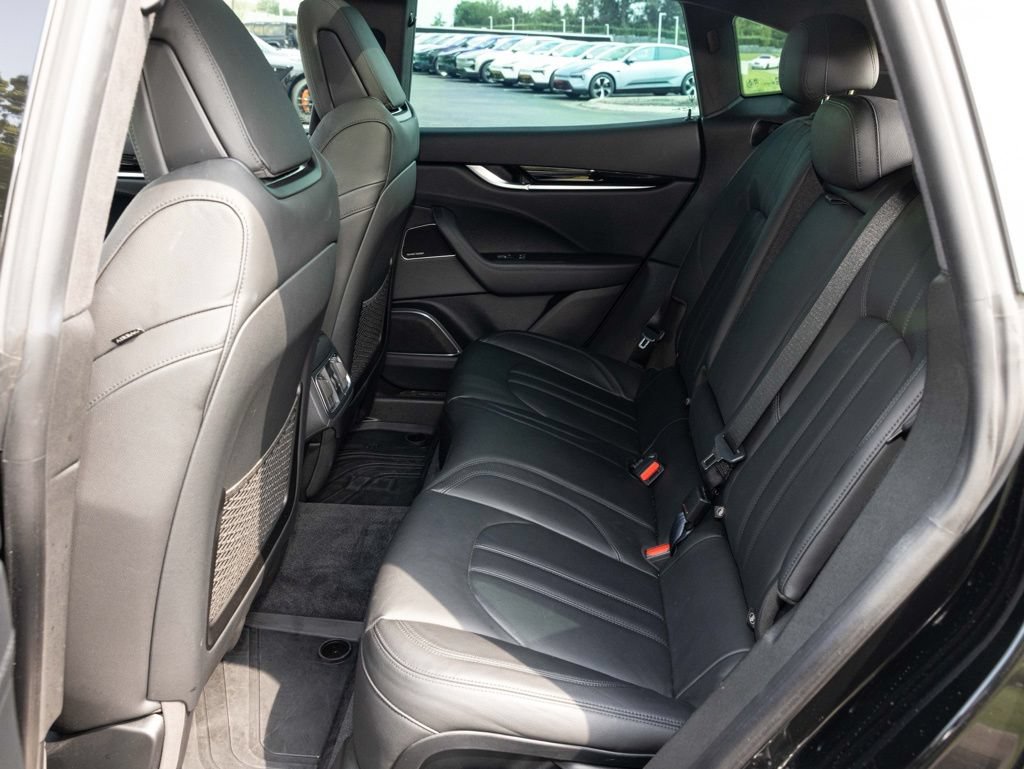 Used 2021 Maserati Levante GranSport AWD/4WD image 47