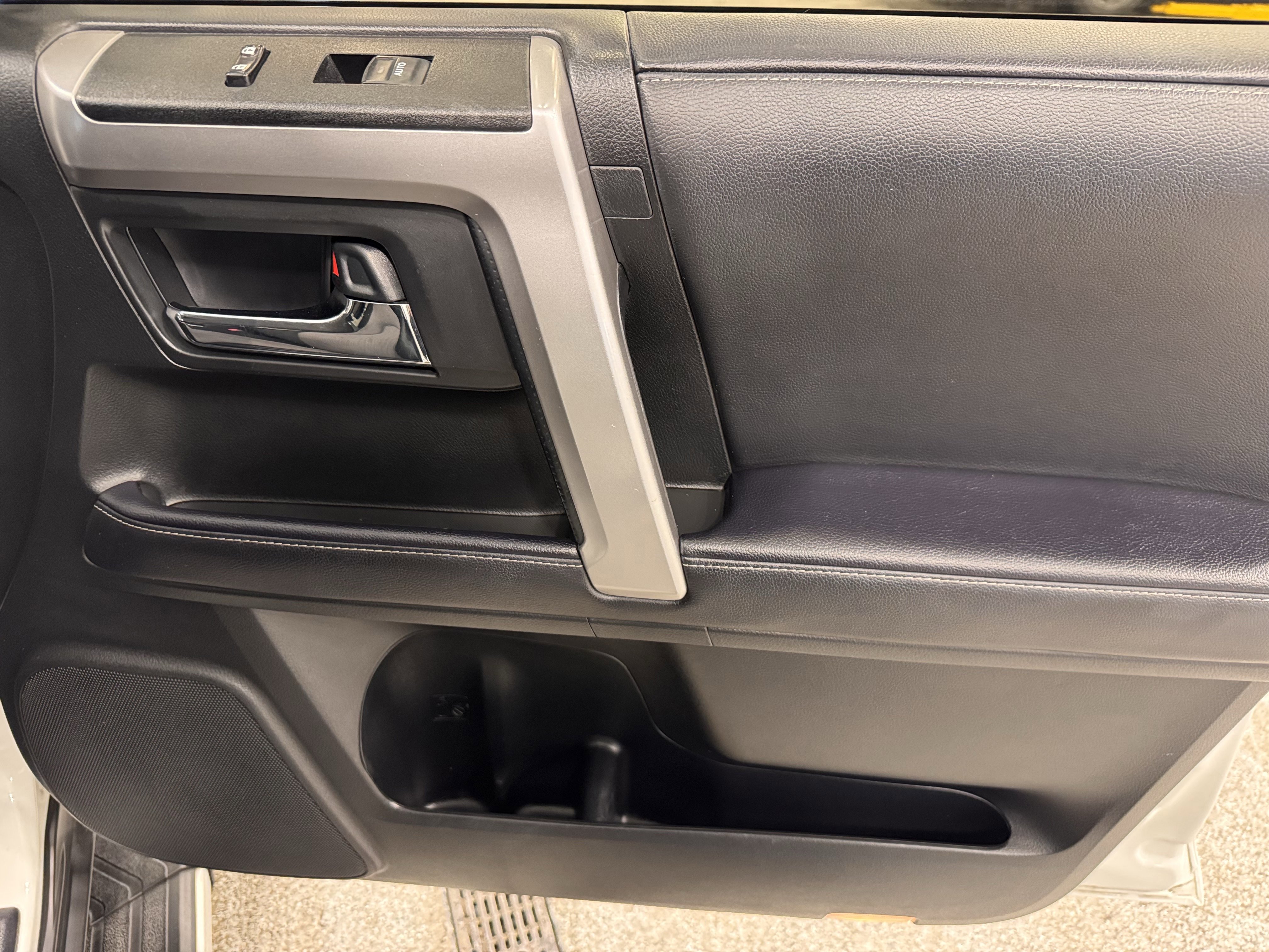 Used 2022 Toyota 4Runner SR5 image 26