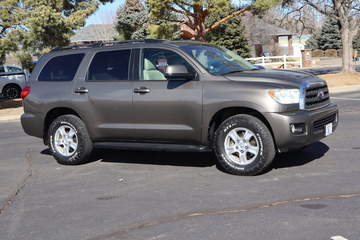 Used 2012 Toyota Sequoia SR5 image 2
