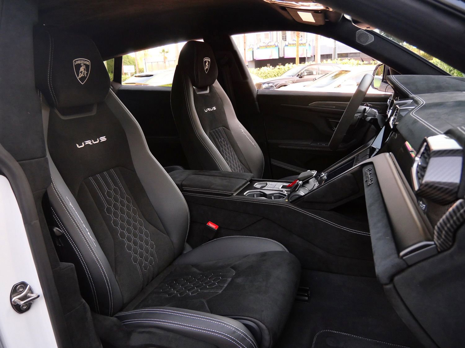 Used 2024 Lamborghini Urus Performante image 8