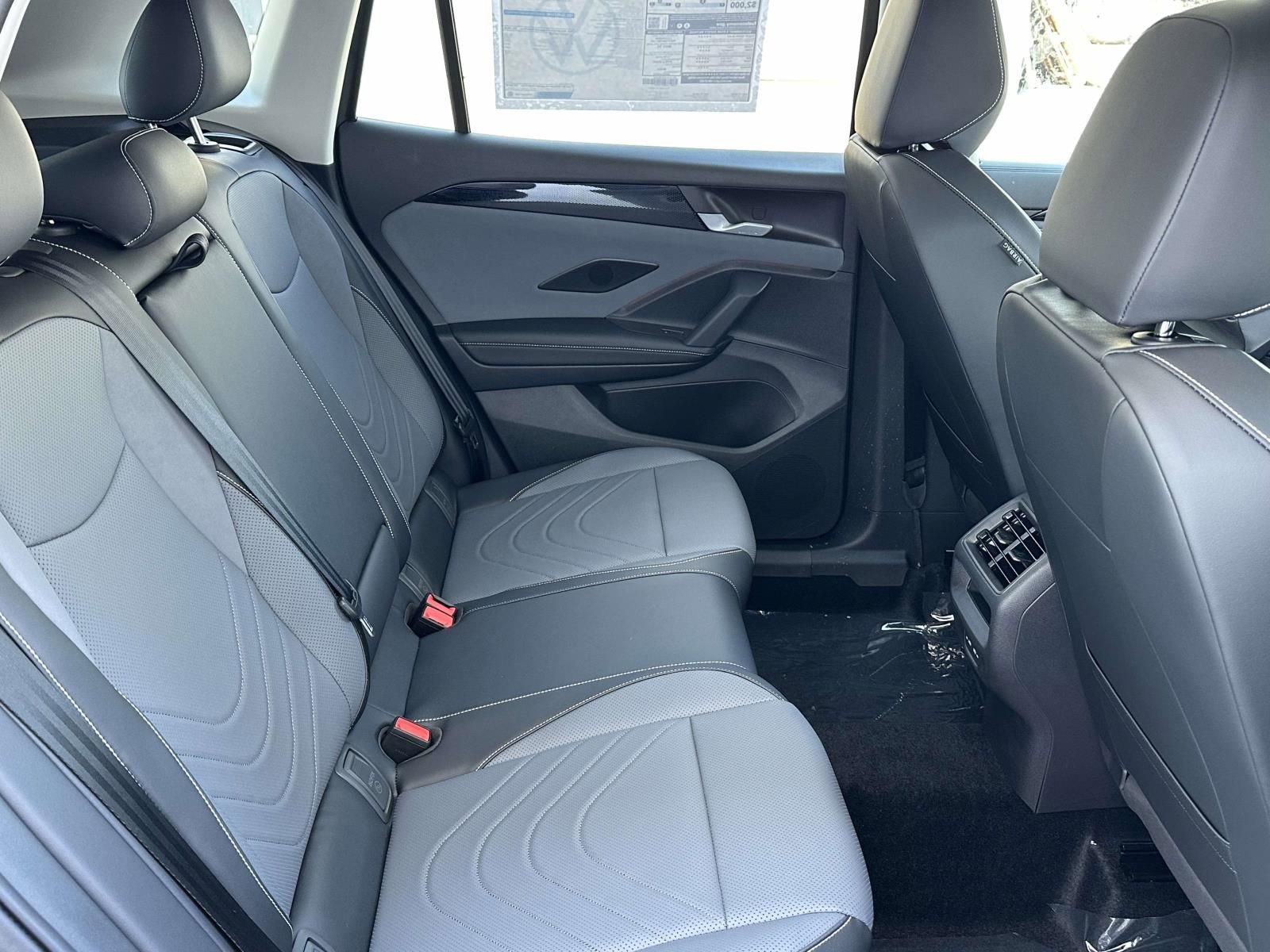 New 2026 Volkswagen Tiguan SE image 15