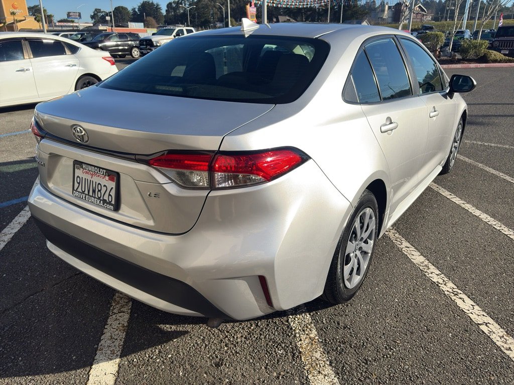Used 2022 Toyota Corolla LE image 17