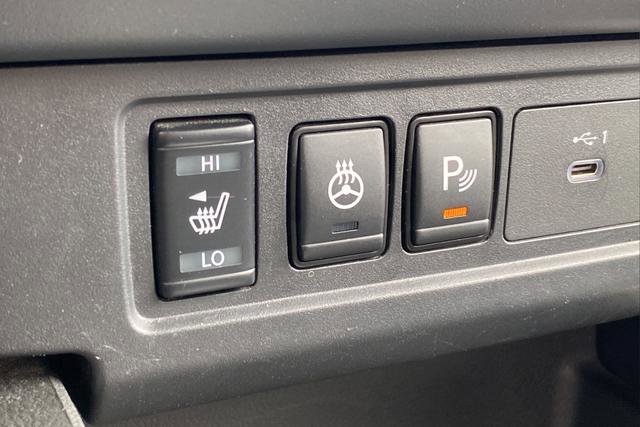 Used 2022 Nissan Frontier SV AWD/4WD image 29