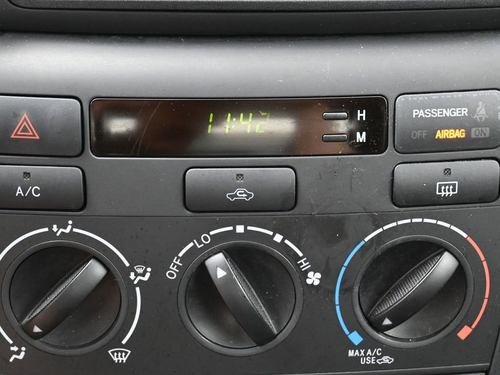 Used 2006 Toyota Corolla S image 19