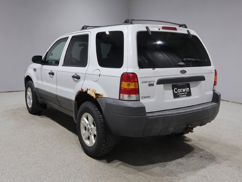 Used 2005 Ford Escape XLT AWD/4WD image 16