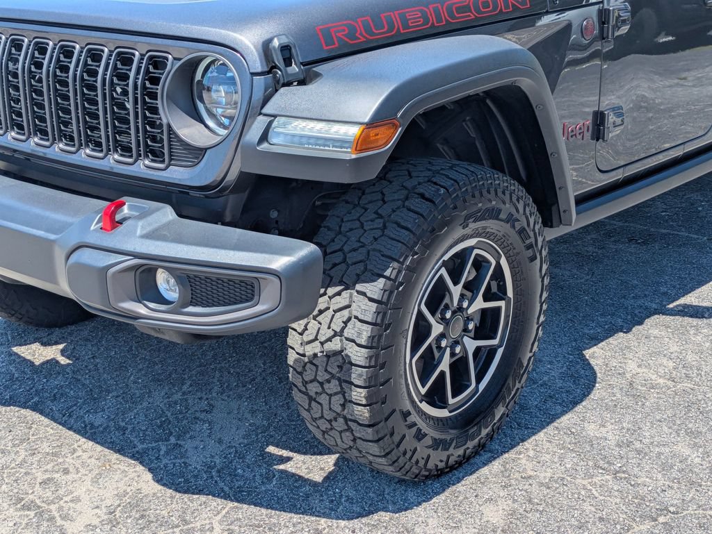 Used 2024 Jeep Gladiator Rubicon w/ Safety Group AWD/4WD image 9