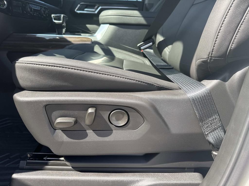 New 2026 Chevrolet Silverado 1500 RST image 16