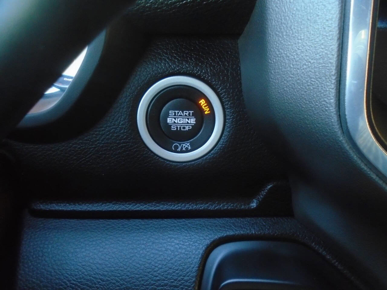 Used 2021 RAM 3500 Laramie w/ Night Edition image 75