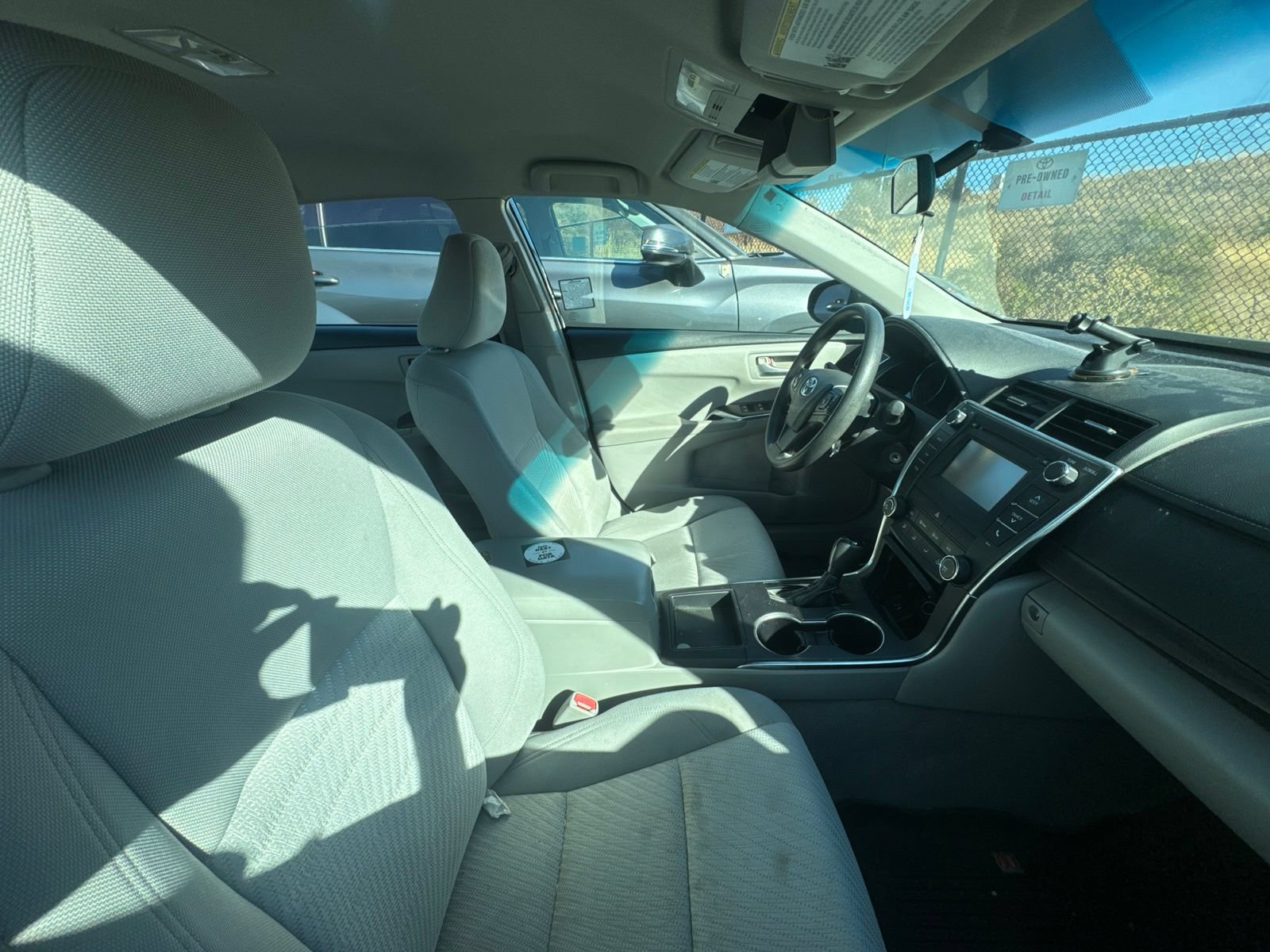 Used 2016 Toyota Camry LE FWD image 7