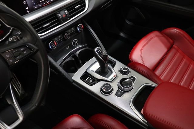 Used 2023 Alfa Romeo Stelvio Veloce AWD/4WD image 27