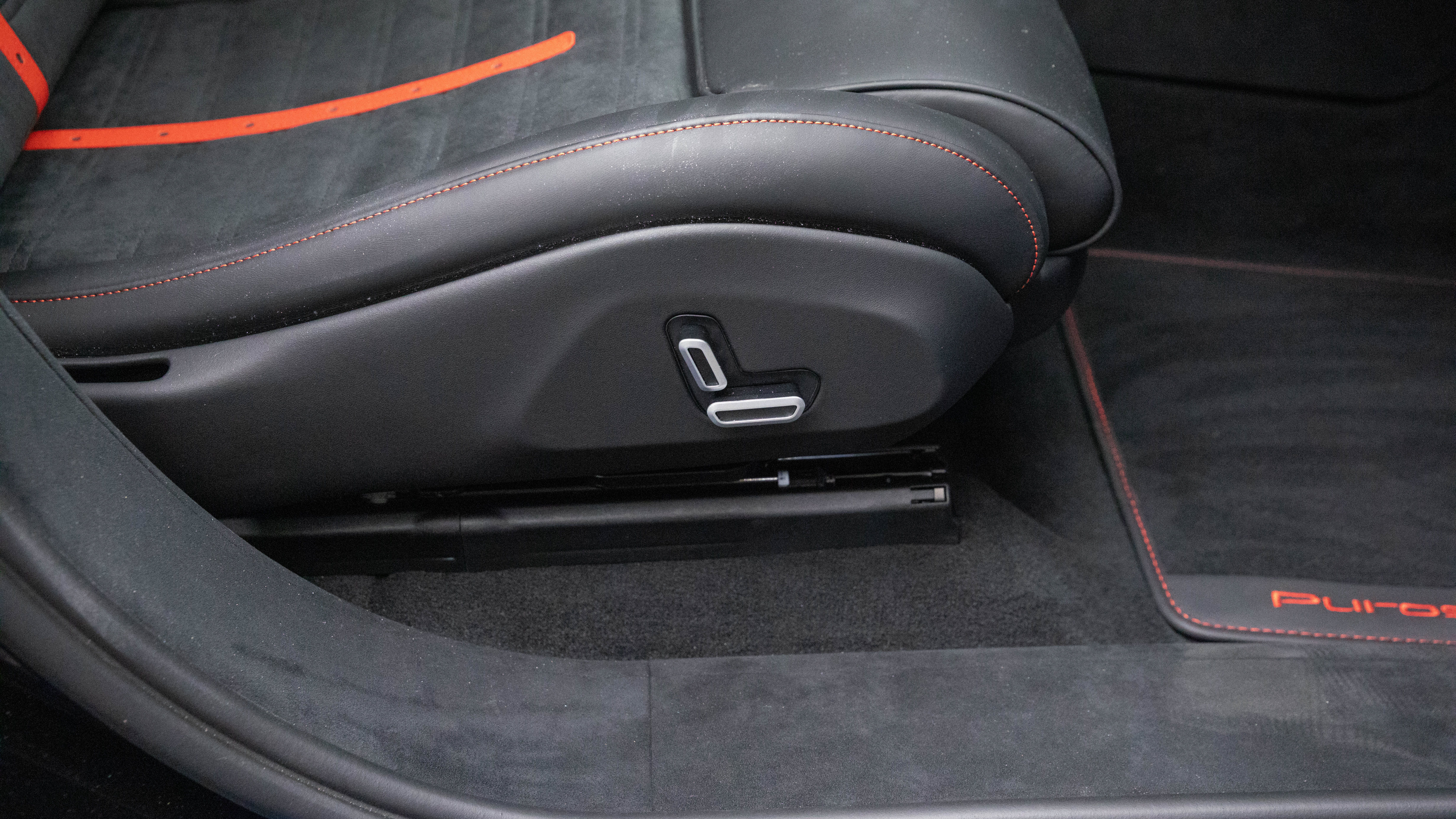 Certified 2026 Ferrari Purosangue AWD/4WD image 40