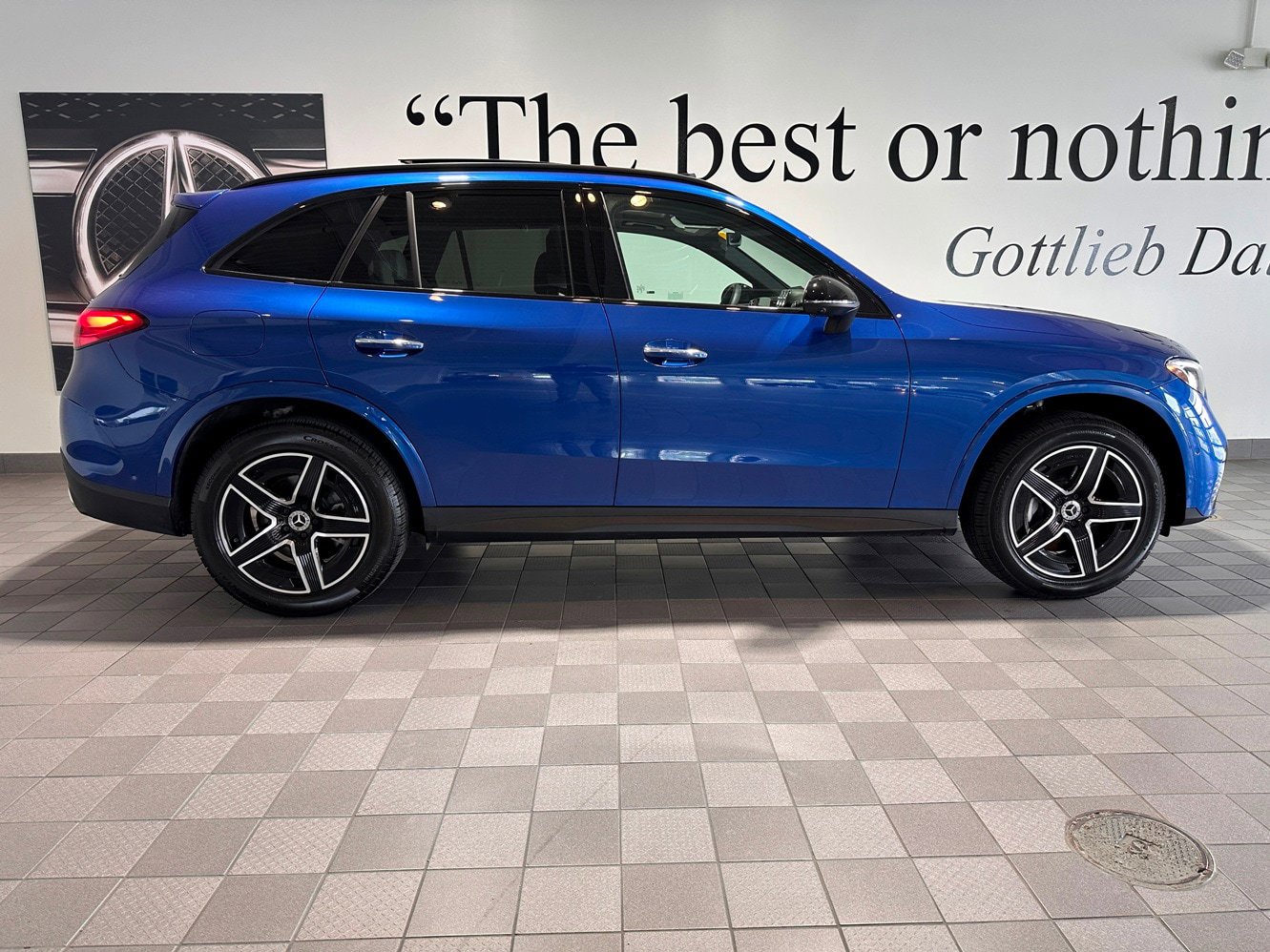 Certified 2023 Mercedes-Benz GLC 300 4MATIC image 3