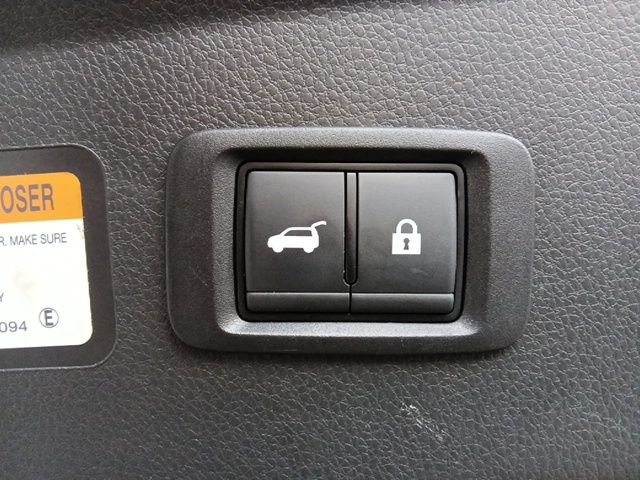 Used 2024 Mitsubishi Eclipse Cross SEL AWD/4WD image 29