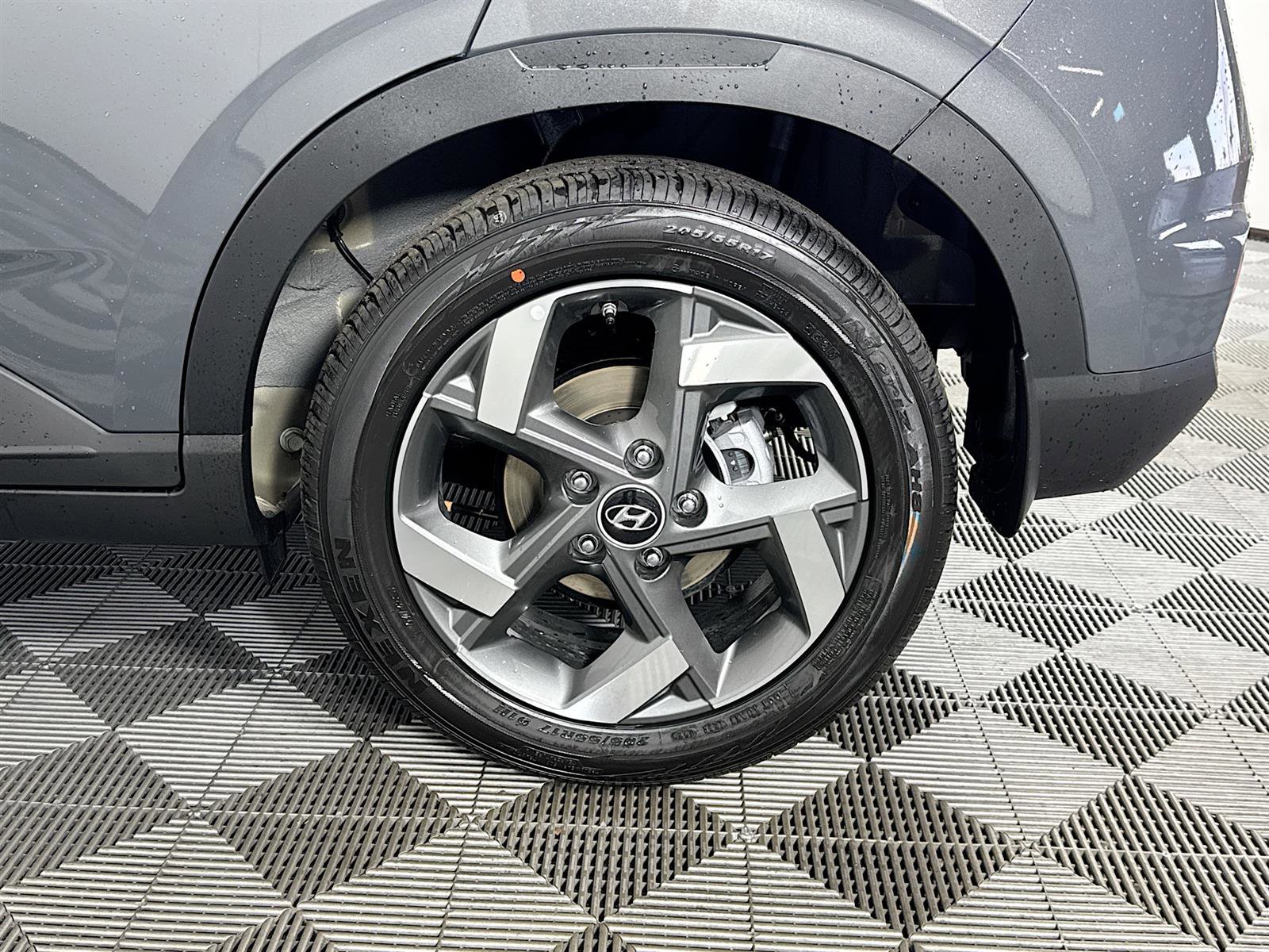 New 2025 Hyundai Venue SEL image 29