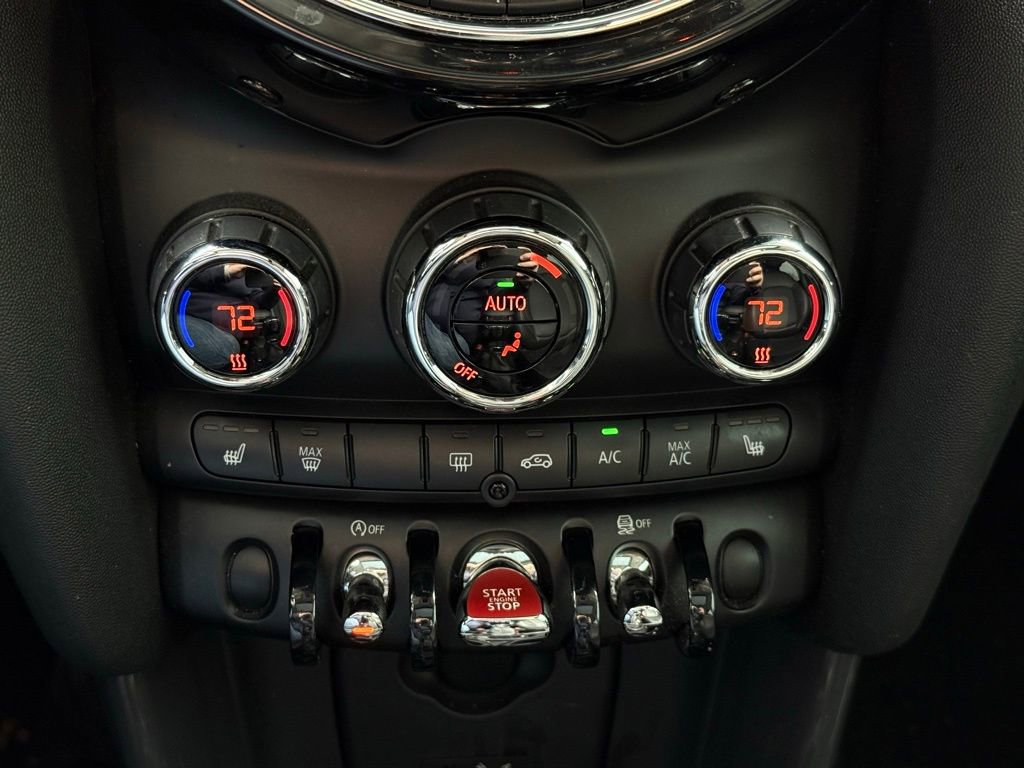 Used 2017 MINI Cooper 4-Door Hardtop image 29