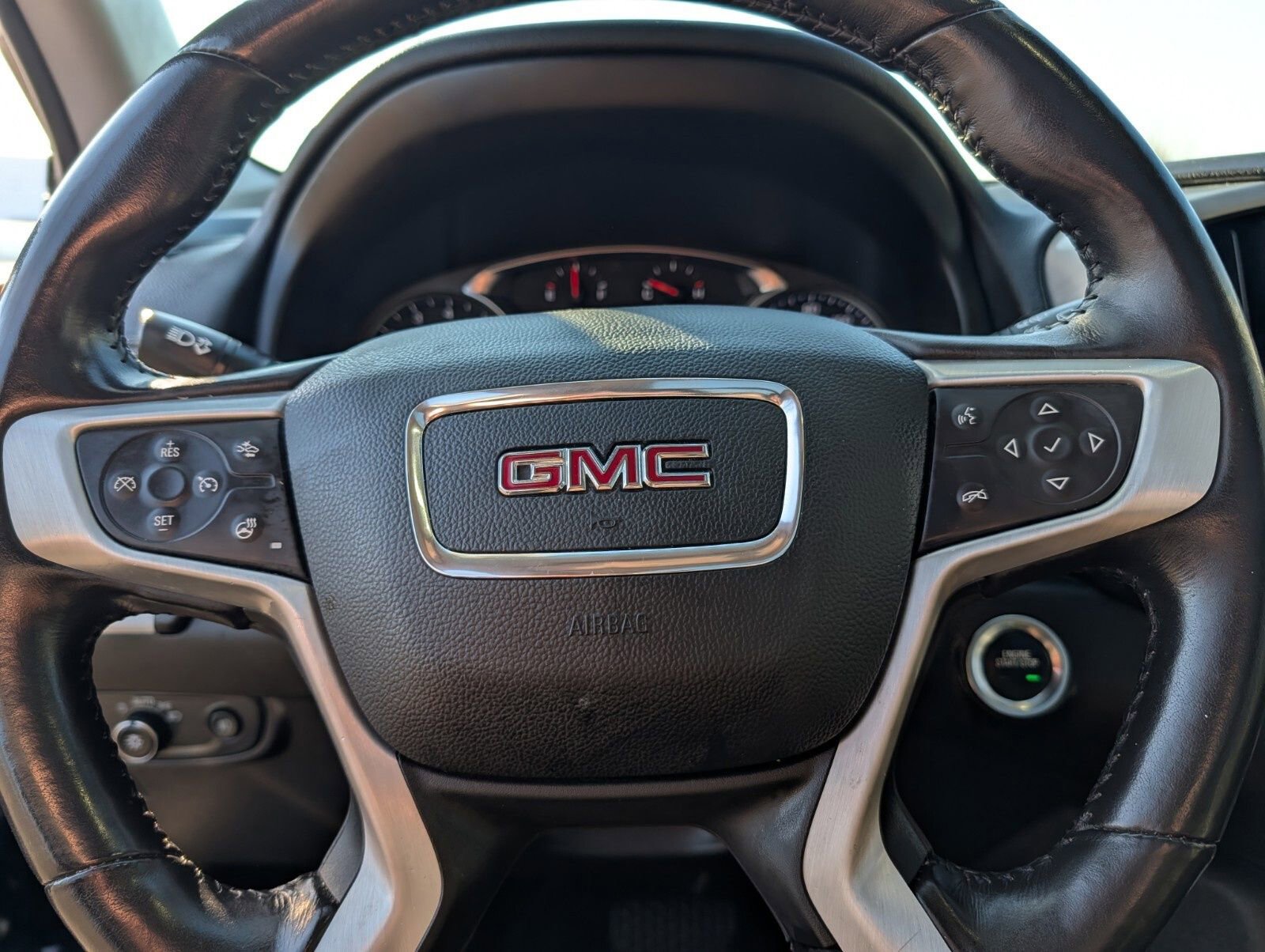 Used 2022 GMC Terrain SLT w/ Infotainment Package II image 31