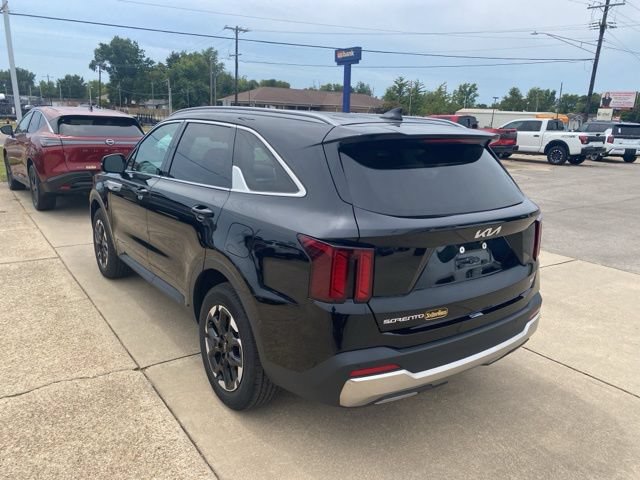 Used 2024 Kia Sorento S AWD/4WD image 4
