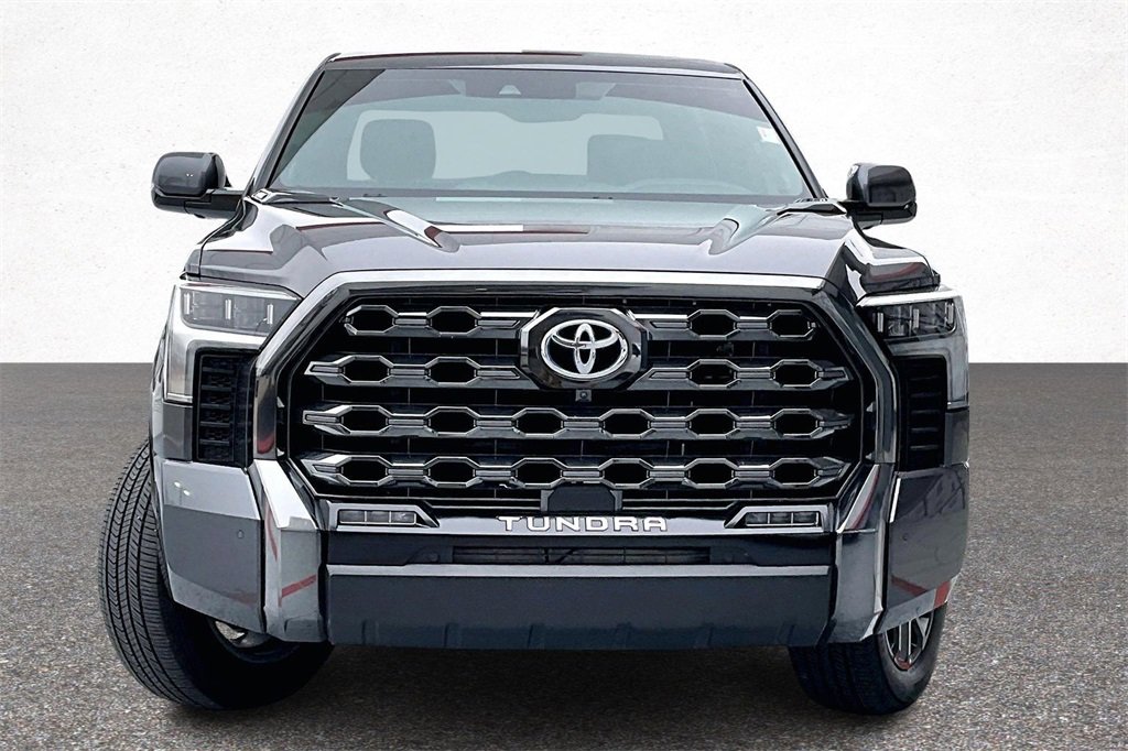 Used 2023 Toyota Tundra Platinum video 3