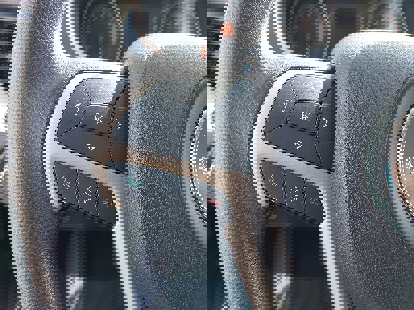 Used 2016 Jeep Cherokee Sport image 17