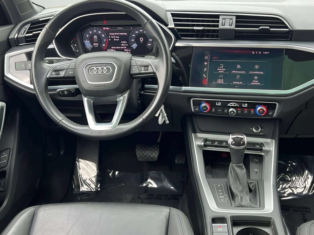 Used 2022 Audi Q3 2.0T Premium Plus w/ Premium Plus Package AWD/4WD image 7