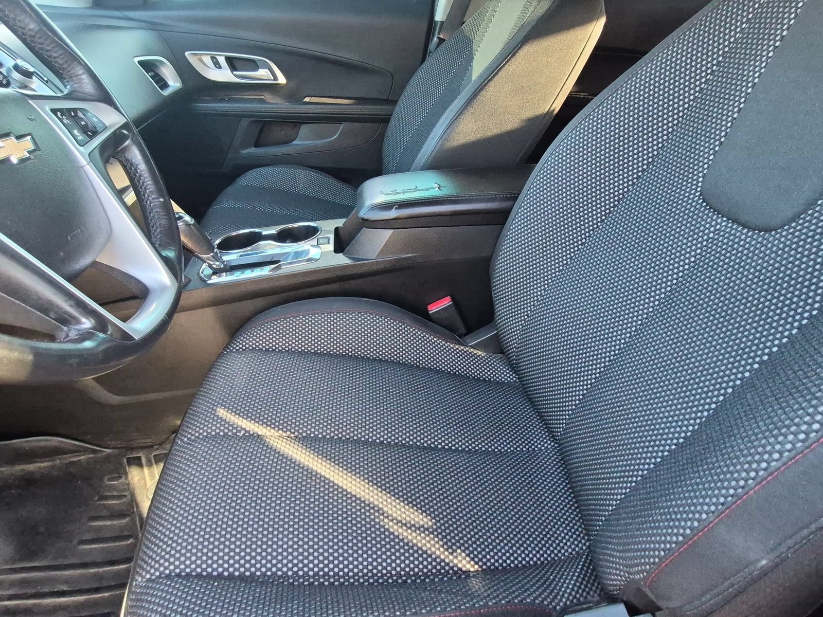 Used 2017 Chevrolet Equinox LT FWD image 17