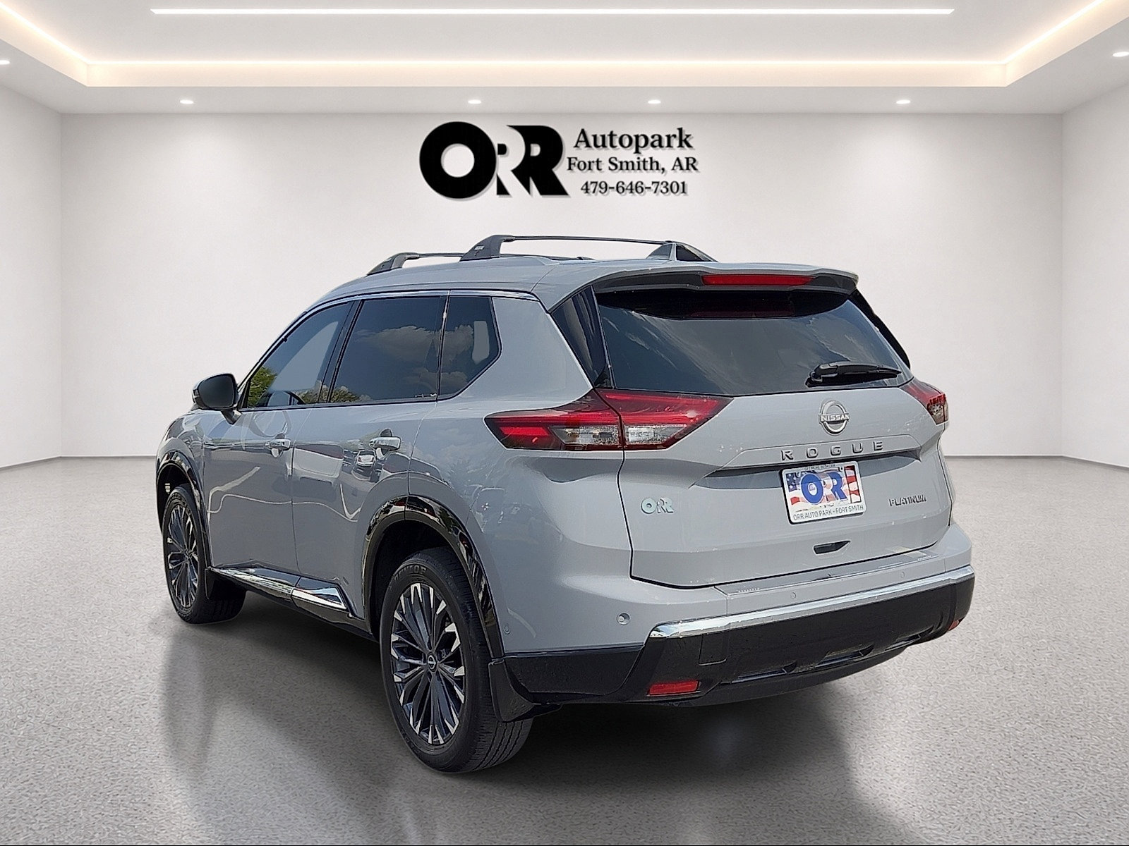 Used 2025 Nissan Rogue Platinum w/ Platinum Premium Package FWD image 4
