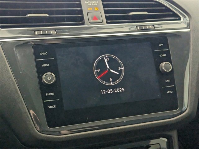 Certified 2022 Volkswagen Tiguan SE w/ Panoramic Sunroof Package image 21