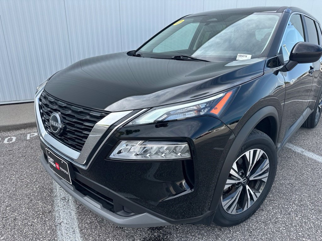 Used 2023 Nissan Rogue SV AWD/4WD image 2