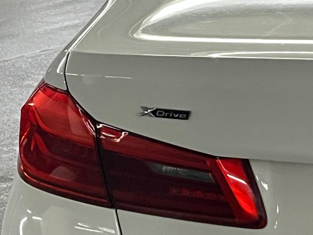 Used 2018 BMW 530i xDrive AWD/4WD image 37
