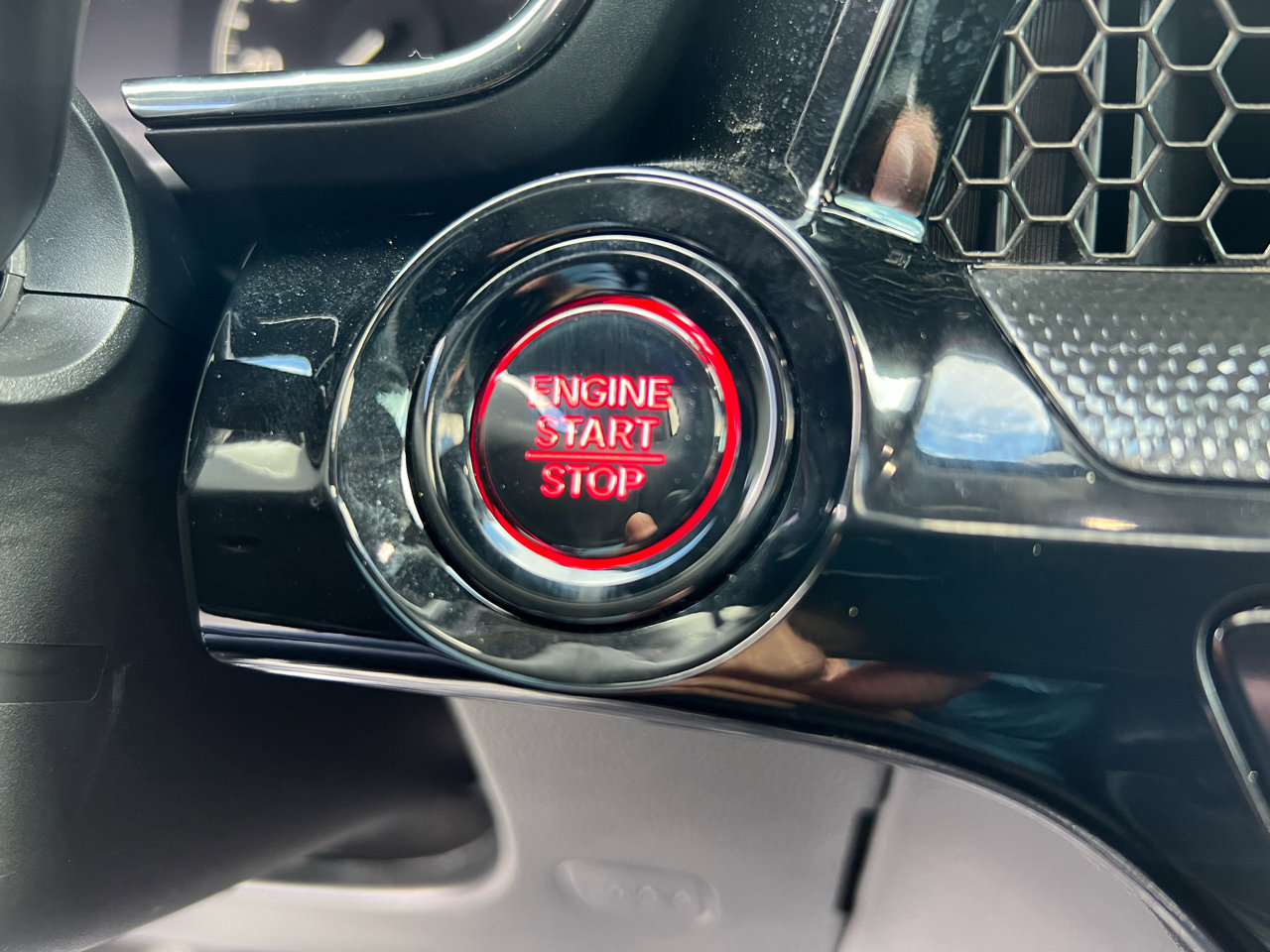 Used 2025 Honda CR-V EX-L image 46