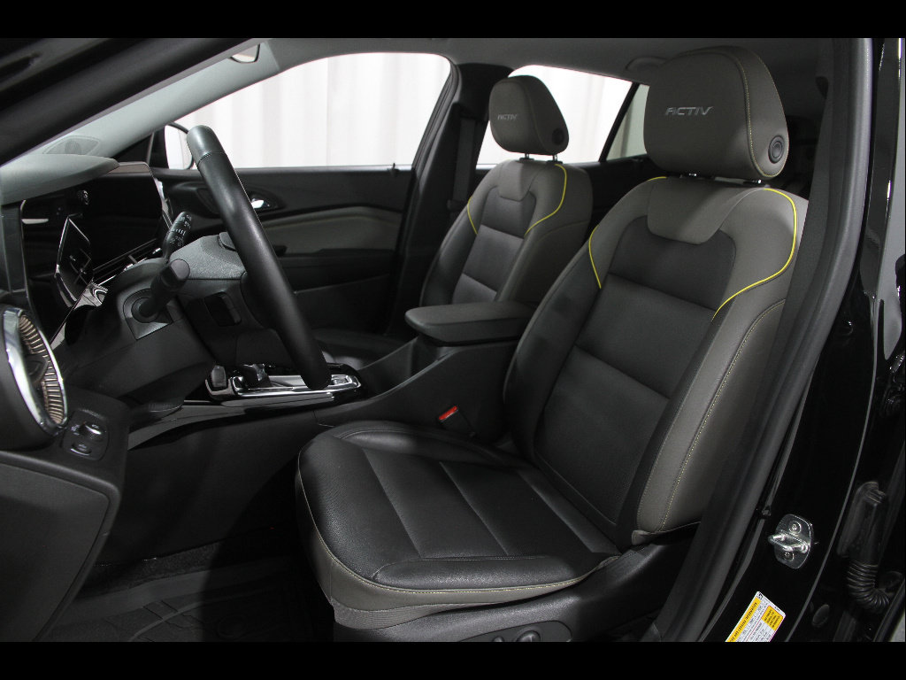 Certified 2024 Chevrolet Trax ACTIV w/ Driver Confidence Package FWD image 5