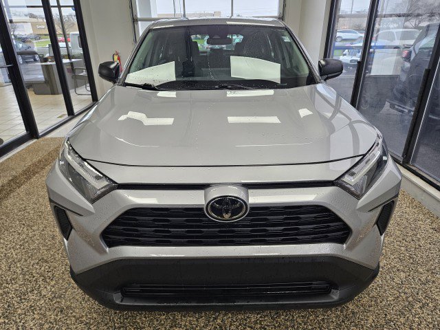 Used 2023 Toyota RAV4 LE image 6