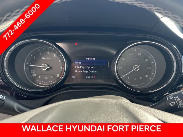 Used 2022 Buick Encore GX Essence image 21