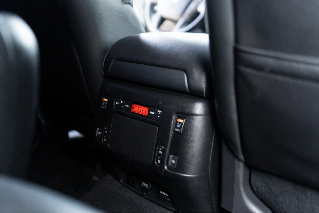 Used 2018 Nissan Armada Platinum w/ Captain Seat Package image 23