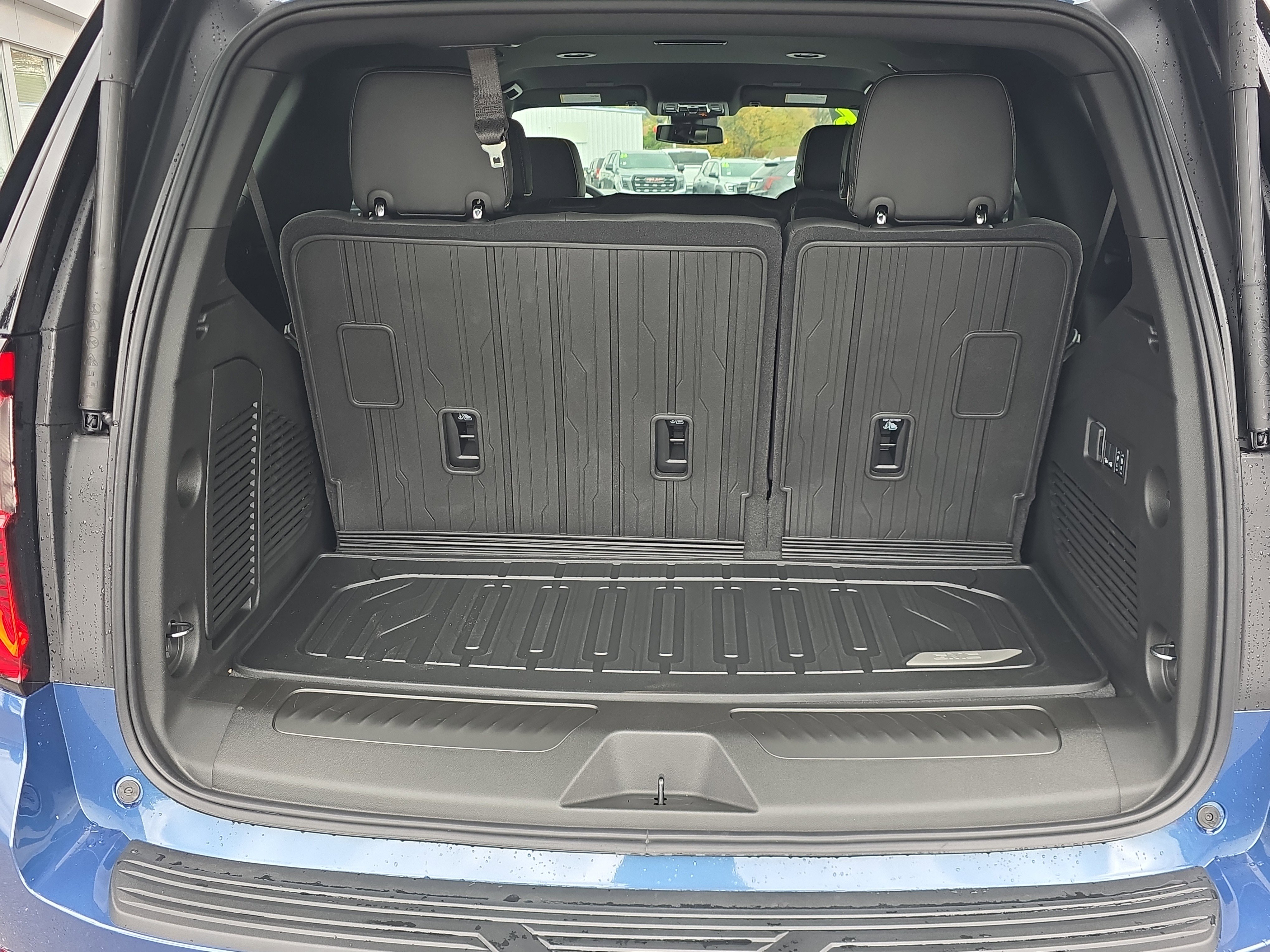 New 2026 GMC Yukon Elevation w/ LPO, Floor Liner Package image 5