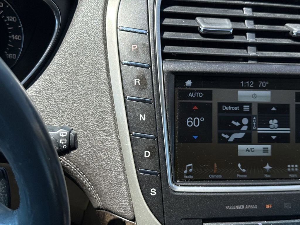 Used 2016 Lincoln MKX Reserve FWD image 27