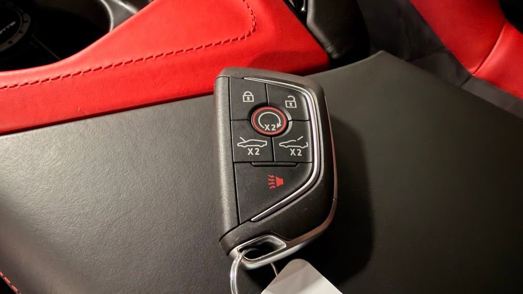 Used 2021 Chevrolet Corvette Stingray Premium Cpe w/ Z51 Performance Package image 17