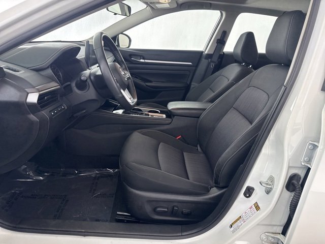 Used 2023 Nissan Altima 2.5 SV w/ SV Premium Package image 21