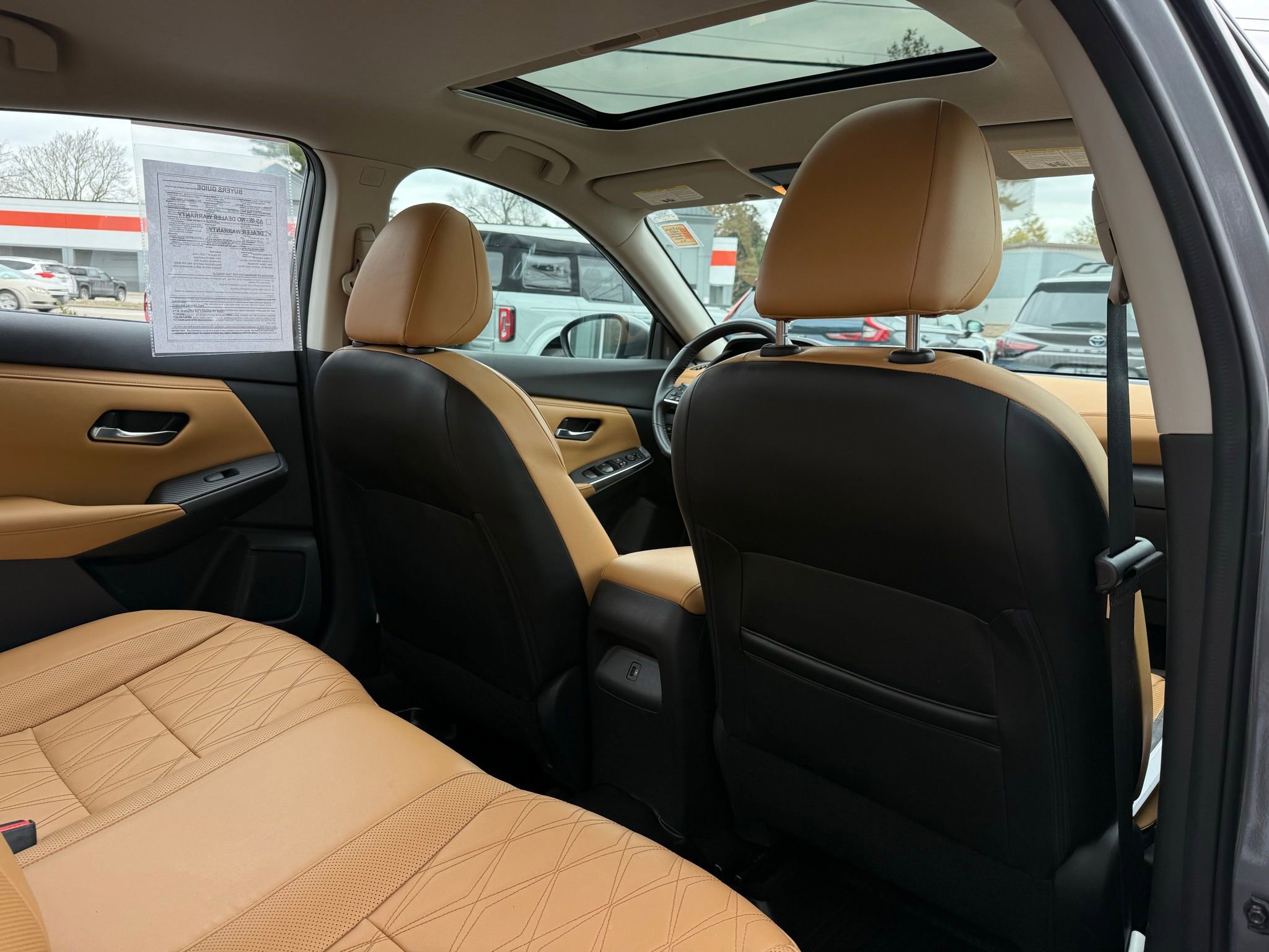 Used 2020 Nissan Sentra SV w/ SV Premium Package image 27