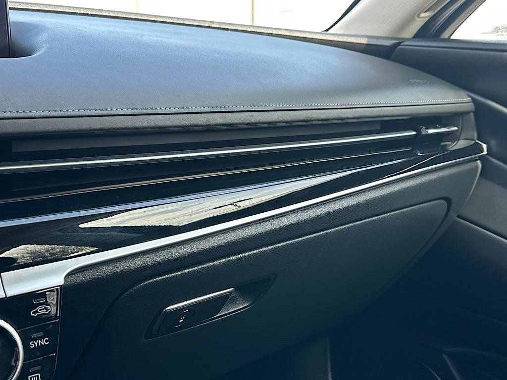 Used 2023 Genesis G80 2.5T image 28