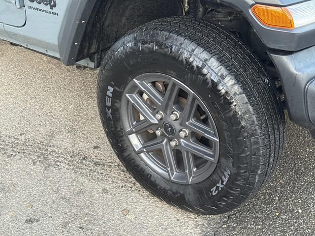 Used 2024 Jeep Wrangler Sport S image 7